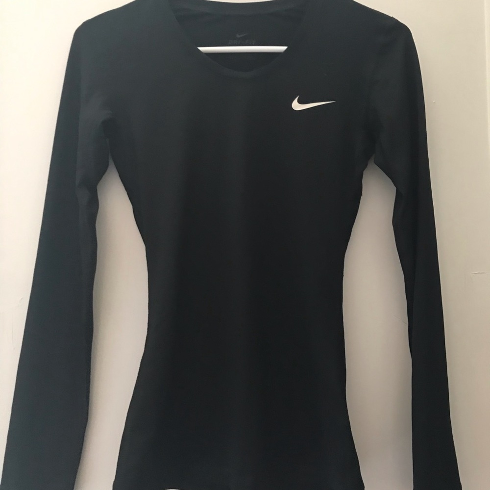 Nike longsleeves